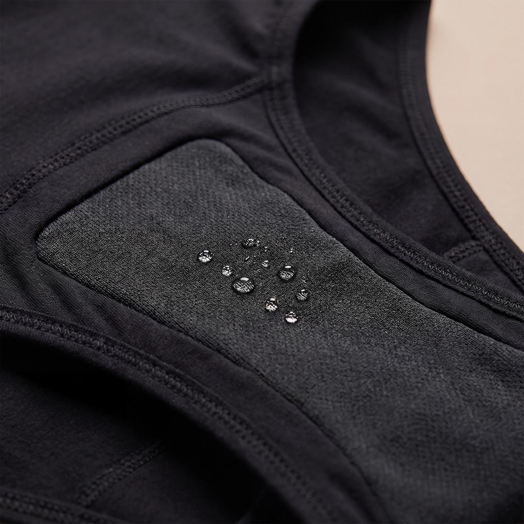 Absorption zone detail of Orykas women's high-waist incontinence underwear showing ultra-absorbent bamboo fiber layers for maximum leak protection without dampness